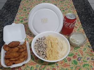 Combo Frango Á Cubana Com Coca-Cola De 350 Ml Ou Suco E 1 Sobremesa