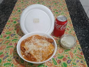 Combo Parmegiana De Frango Com Coca-Cola De 350 Ml Ou Suco E 1 Sobremesa