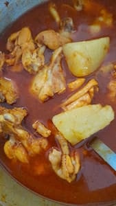 Frango Guisado (Coxa S/Coxa)