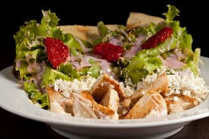 Chicken Salad Com Molho De Frutas Vermelhas