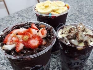 Combo Com 3 Copos De (400)Ml, Grátis 1 Açai De (200)Ml.