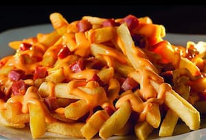 Batata-Frita Com Cheddar E Bacon M