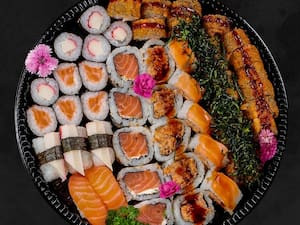 Combinado misô 50 peças sem sashimi)
