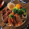 zhì shāo niú pái sōng bǎn tún jǐng Broiled Steak and Pork Jowl Don