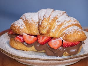 Croissant Nutella E Morangos