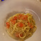 spaghetti cacio e pepe con gambero rosso