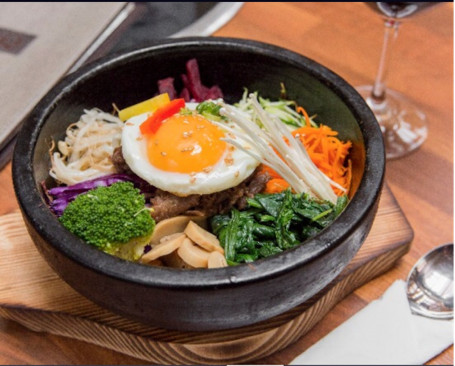 Pote De Pedra Quente Bibimbap