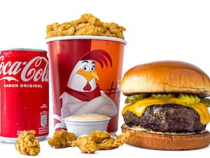 Combo Burger, Pop Chicken Coca-Cola