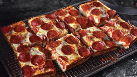 Build Your Own 8 Corner Pizza