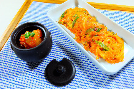 Kimchi Jeon Pieces/Vegetarian)