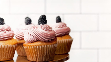 Buttermilk Cupcake With Blackberry Buttercream