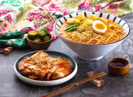 Xiāng Yè Kǎo Jī Bā Lǎ Shā Càn Càn Laksa W/ Roasted Chicken Steak