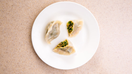 Xiān Ròu Jiǔ Cài Shuǐ Jiǎo Pork Chive Dumpling