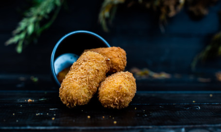 4 Mac And Cheese Croquettes
