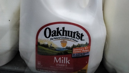 Oakhurst Whole Milk 1 Gallon