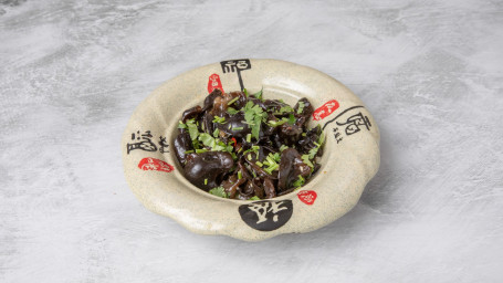 Cloud Mushroom Salad With Coriander Xiāng Cài Bàn Mù Ěr