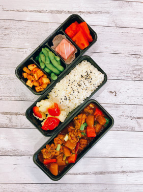 Spicy Stewed Chicken With Veggies Bento