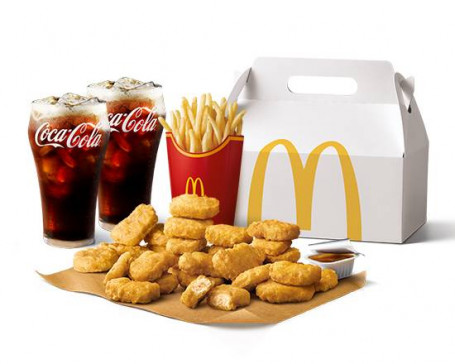 30 Unidades De Mcnuggets De Frango Para Compartilhar 30 Unidades De Mcnuggets De Frango Para Compartilhar