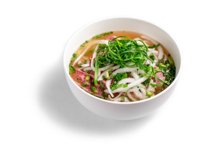 Medium Rare Beef Pho Hé Nèi Shēng Niú Ròu Fěn