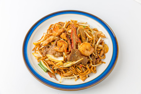 Special （Chow Mein） Noodles Shén Ròu Chāo Miàn