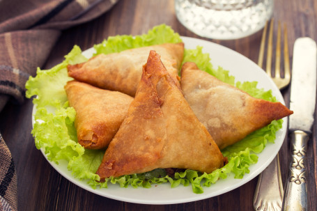 Veg Samosa (5)