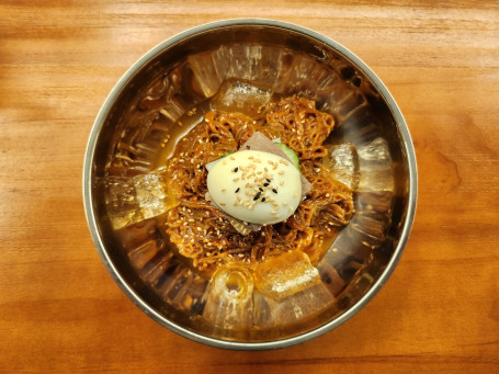 Cold Spicy Buckwheat Noodle (Bibim Naengmyun) 비빔냉면