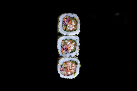 Fresh Salmon Roll (3 Pieces)