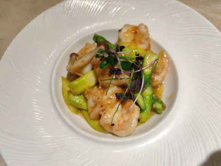 Stir Fried King Prawns With Asparagus Xo Sauce Ox Lu'shun Xo Lú Sǔn Pào Dà Xiā