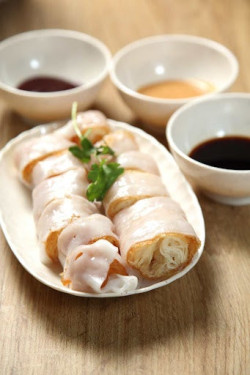 Xiāng Cuì Zhà Liǎng Cháng Fěn Rice Roll With Crispy Bread Stick
