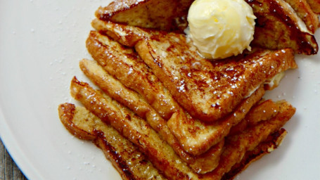 Cakes (3) Or French Toasts (3)