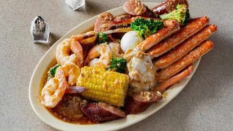 #15 Shrimp,Crawfish,Snow Crab Legs