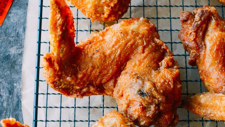 Fried Chicken Wings (Eight)