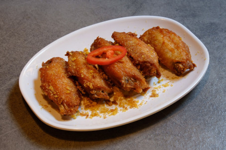 Suàn Xiāng Zhà Jī Yì Hong Kong Style Chicken Wings (5 Pcs)