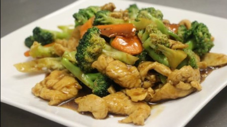 Chicken With Broccoli/Jiè Lán Jī