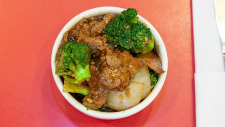 110. Beef With Broccoli (Medium)