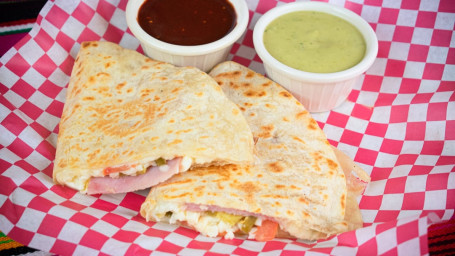 Sincronizadas (Flour Quesadilla)