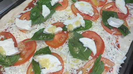 White Pizza W/ Spinach And Tomato