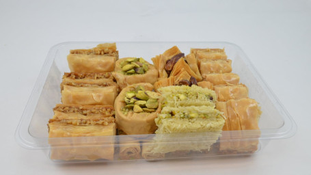 (Small 15/18Pcs) Assorted Baklava