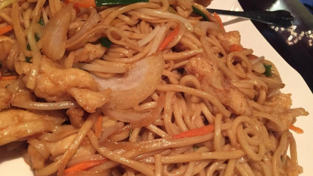 F4. Plain Lo Mein Small