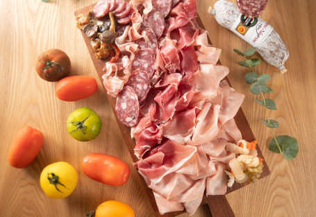 Lucale’s Shovel: 350Gr Of Mixed Cold Cuts