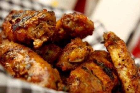 18 Peri Peri Wings