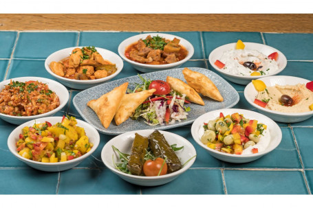 Full Meze For 1 Person (Selection Of Meat And Vegetarian Mezes)