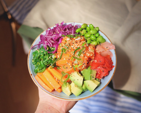 Spicy Pirikara Mayo Salmon Soba Poke Bowl