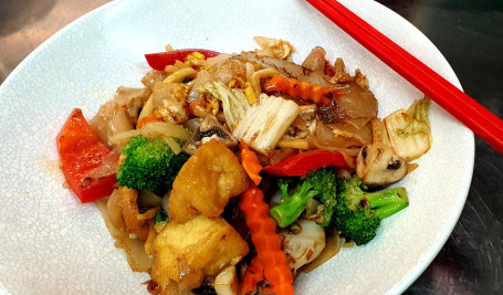 Pad Khee Mow Noodle 3612; 3633; 3604; 3586; 3637; 3657; 3648; 3617; 3634;