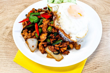 Krapow: Spicy With Fried Egg