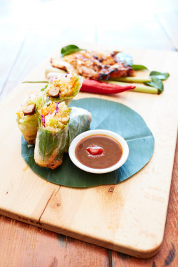 Grilled Lemongrass Chicken Rice Paper Rolls