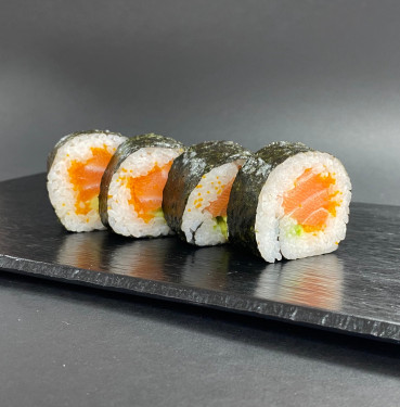 Salmon Avocado Futomaki (4 Pieces)