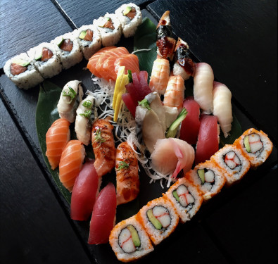 Sushi Sashimi Party Platter (48 Pieces)