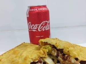 Pastel Sertanejo (15 Centímetros) Coca Cola Lata 350Ml