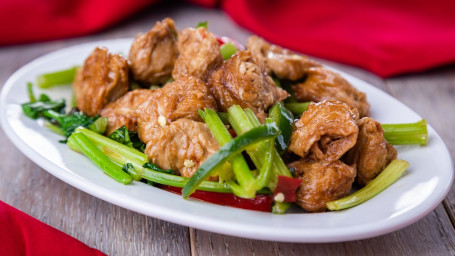 Qín Cài Fǔ Pí Juǎn Tofu Skin With Chinese Celery